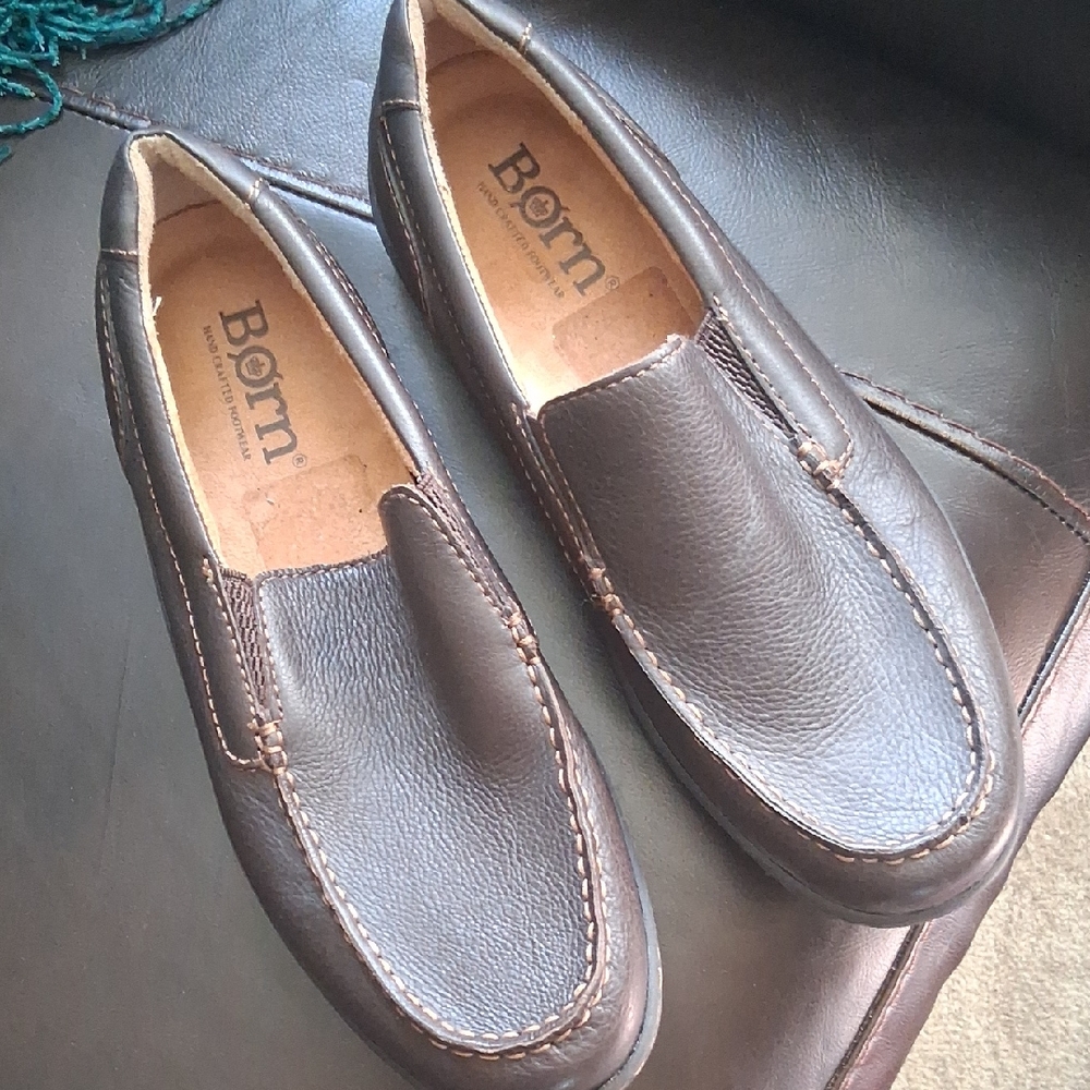 Born Men's Dark Brown size 10 Slip-On Loafers